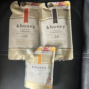 & honey Japan Deep Moist Shampoo, Treatment, and Hair Oil Set - Gold Japanese